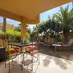 Atlantic Garden - Quiet Apartment, And Close To The アパート